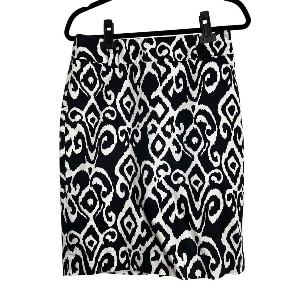 White House Black Market Skirt Womens Size 4 Black White Pencil Stretch Lined